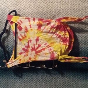 Nwot VICTORIA SECRET,PINK CROP, W TIE SIDES